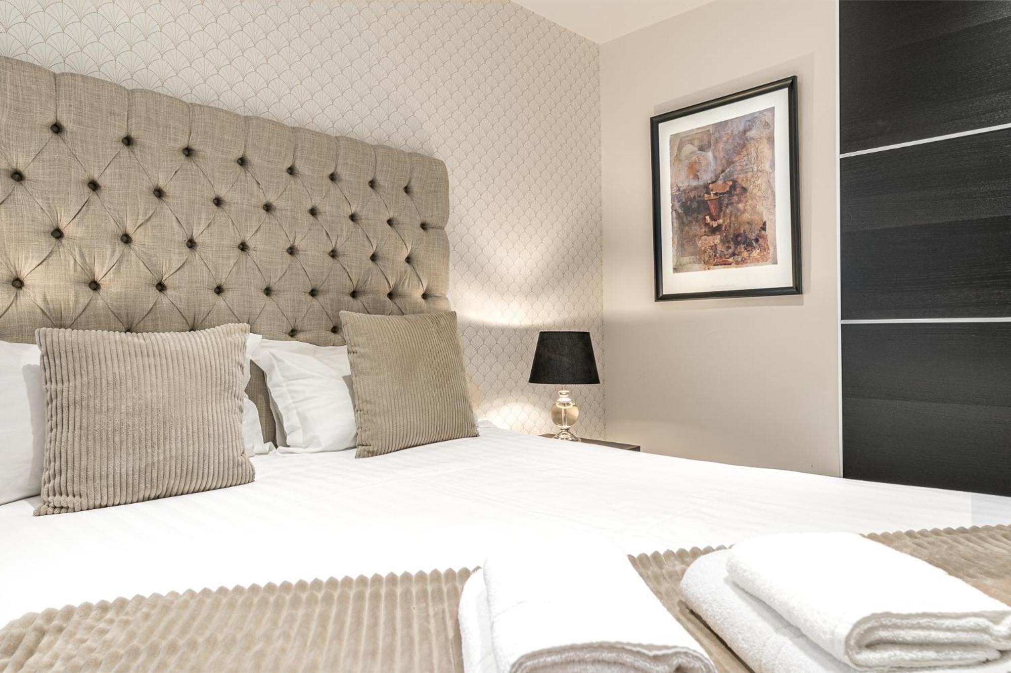 Abbey Apartments Modern Aparthotel For Tourists & Professionals Barrow-in-Furness Eksteriør billede